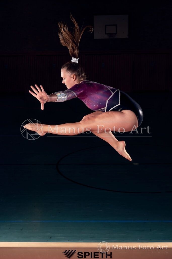B-DSC00234 | Professionelle Sportfotografie in Hamburg, Schleswig-Holstein und Niedersachsen – spezialisiert auf Rhönrad, Geräteturnen, Leistungsturnen und rhythmische Sportgymnastik. Bundesweite Begleitung von Rhönrad-Events. Jetzt Sport-Fotos - Realisiert mit Pictrs.com