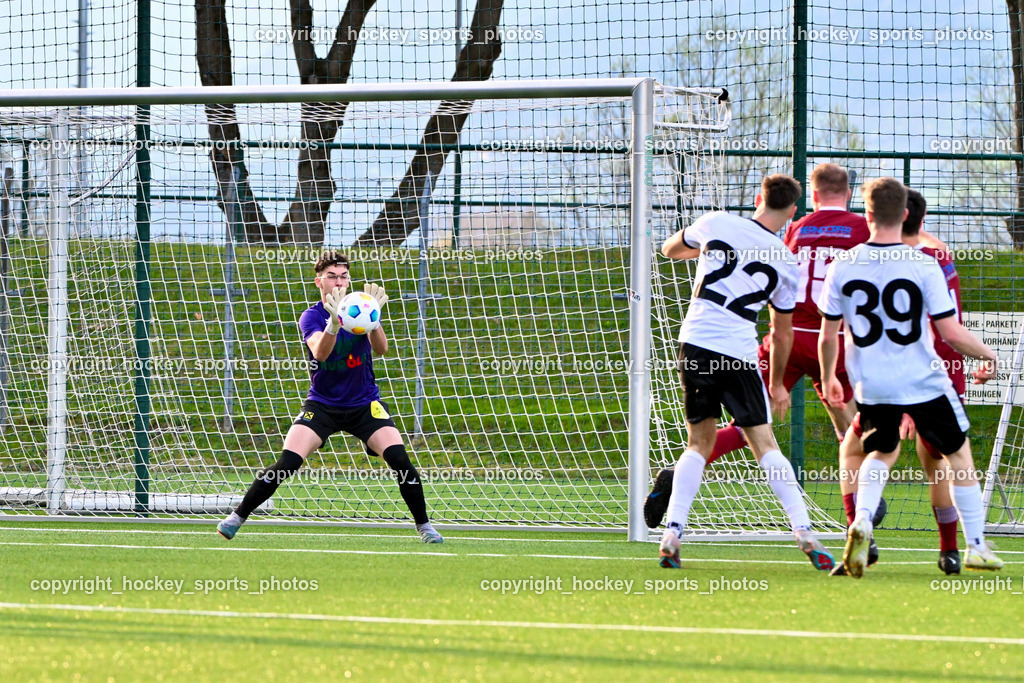 SV Spittal vs. VST Völkermarkt 5.4.2024 | #22 Philip Luschin VST Völkermarkt, #22 Max Steinthaler SV Spittal, #39 Fabian Hoi SV Spittal, SV Spittal vs. VST Völkermarkt 5.4.2024, SV Spittal vs. VST Völkermarkt am 05.04.2024 in Spittal an der Drau (Goldeck Stadion), Austria, (Photo by Bernd Stefan)