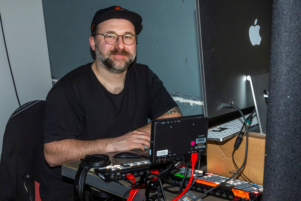 top-top.de 260306-103 | Foto, Video, Fotografie, Videografie, Fotobox, DJ, Discjockey, Musik, Musikbox, Veranstaltung, Photobooth, Amazon, Ebay, Buchtipp, Bestseller, Autor, Verlag, Buch, Wesel, Hamminkeln, NRW, Dinslaken, Rees, Drohne, Hochzeit, Party, Fotobox, Wesel, Fotograf