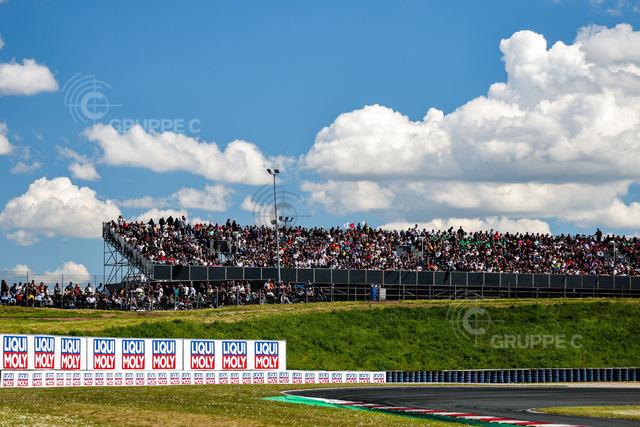 DTM124_042714171621926JB_JB | DTM, 1. + 2. Rennen Oschersleben 2024 - Foto: Gruppe C Photography - Realisiert mit Pictrs.com