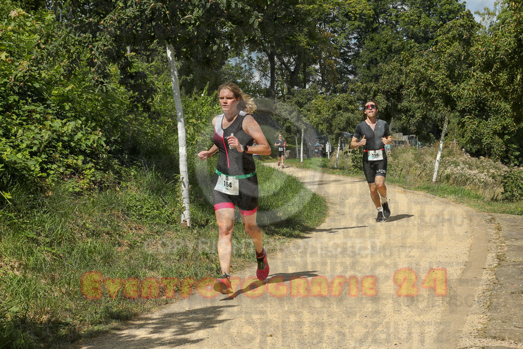 250824_1246_EX1_0454 | Sportfotografie im Rhein-Sieg Kreis, Köln, Bonn, NRW, Rheinland Pfalz, Hessen, etc. Unser Tätigkeitsfeld umfasst den Laufsport vom Volkslauf über den Marathon, Duathlon, Triathon bis zum Ultralauf wie Kölnpfad Ultra oder Schindertrail.