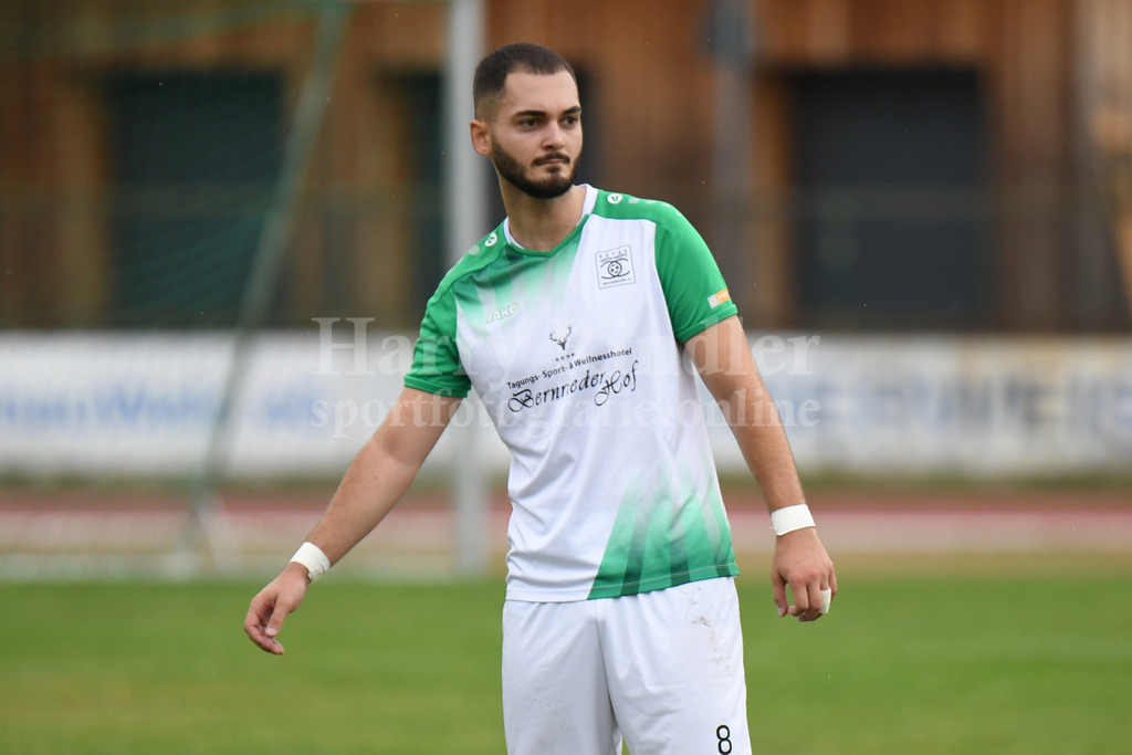 SpVgg GW Deggendorf | Arian Spahiu (SpVgg GW Deggendorf #8) - Realisiert mit Pictrs.com