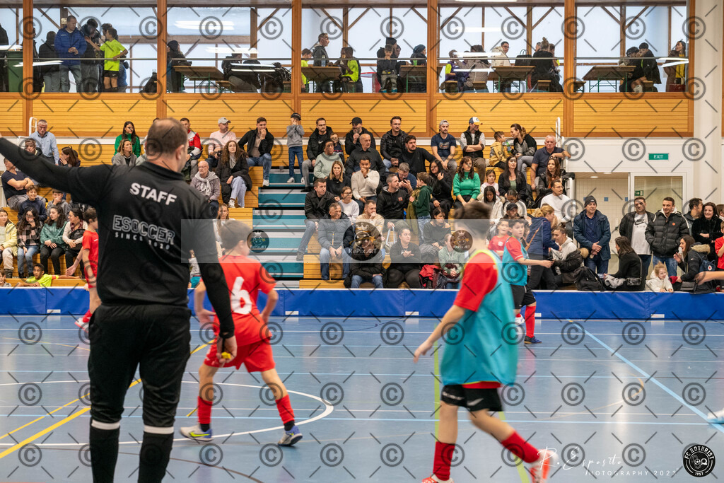 20231203_FCR_Hallenturnier_D_047 | Sport und Naturfotografie von Roberto Esposito zeigt echte Momente Bewegung und die Schönheit der Natur. Ausdrucksstarke Bilder schaffen Emotionen.
