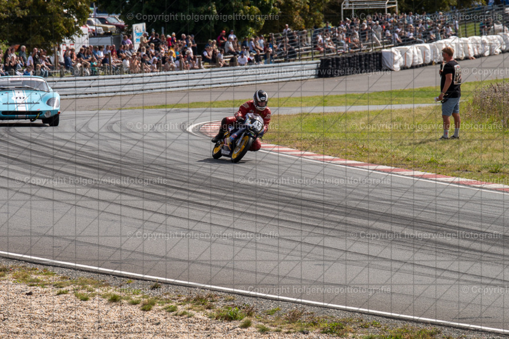 20250907131018D75_6912 | Bitte beachten!!!
Alle Fotos dieser Galerie sind nur grundbearbeitet. Im Falle eines Verkaufs, werde ich die Fotots noch mit dem nötigen Feinschliff versehen. - Realisiert mit Pictrs.com