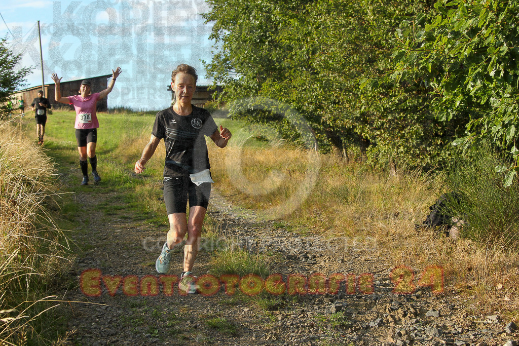 250801_1919_EV4_8520 | Sportfotografie im Rhein-Sieg Kreis, Köln, Bonn, NRW, Rheinland Pfalz, Hessen, etc. Unser Tätigkeitsfeld umfasst den Laufsport vom Volkslauf über den Marathon, Duathlon, Triathon bis zum Ultralauf wie Kölnpfad Ultra oder Schindertrail.