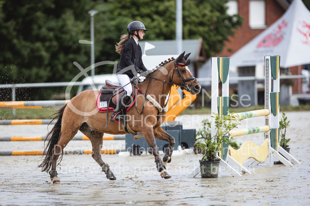 240615_CoesfeldLette_Stil-A-187 | Deine schönsten Turniermomente als professionelle Fotos! Entdecke hochwertige Pferdesport-Fotografie im Online-Shop. Jetzt Fotos finden & bestellen!