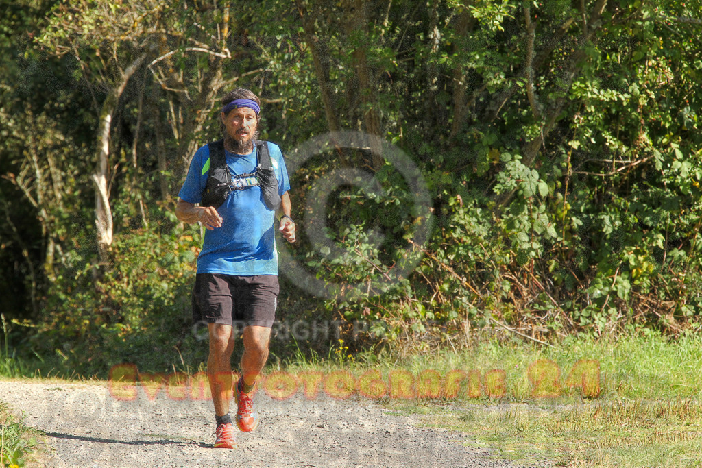 250830_1554_EV4_4558 | Sportfotografie im Rhein-Sieg Kreis, Köln, Bonn, NRW, Rheinland Pfalz, Hessen, etc. Unser Tätigkeitsfeld umfasst den Laufsport vom Volkslauf über den Marathon, Duathlon, Triathon bis zum Ultralauf wie Kölnpfad Ultra oder Schindertrail.