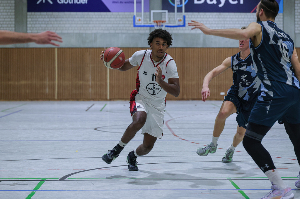 1.Regio BAYER GIANTS vs LippeBaskets Werne-90 | Fotos von Basketballspielen aus dem Raum NRW fotografiert von Gero Mueller-Laschet und Daniel Schaefer - Realisiert mit Pictrs.com