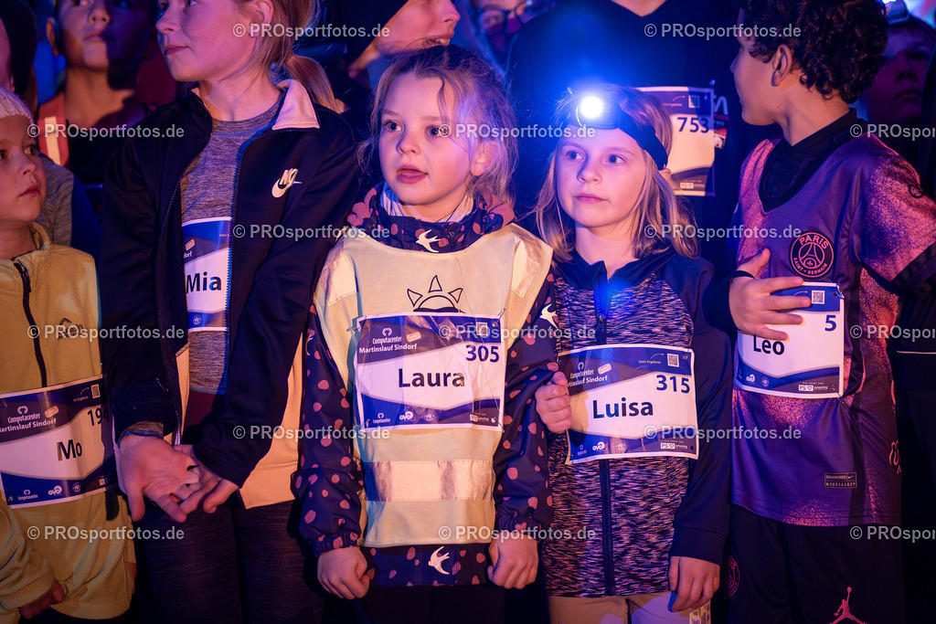 Martinslauf Sindorf 2023 in Kerpen-Sindorf, 09.11.2023 | Impressionen vom Martinslauf Sindorf 2023 am 09.11.2023 in Kerpen-Sindorf (Nordrhein-Westfalen).