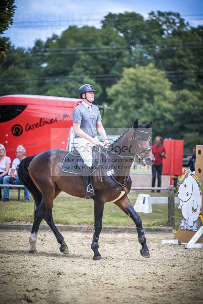 DOS_2691 | Entdecke hochwertige Reitturnierfotos von Foto Oger. Professionell, emotional und authentisch – jetzt Lieblingsmomente im Shop bestellen.Deutschlandweite Turnierfotografie. - Realisiert mit Pictrs.com