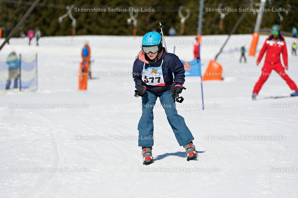 SRF_27.02.2026_600 | Skirennfotos,Serfaus,Fiss,Ladis,Kinderskirennen,Winter,Tirol,Oberland,skirace,SFL,feelfree,weil wir's genießen,ski,Ski,skifahren,Sonnenplateau, - Realisiert mit Pictrs.com