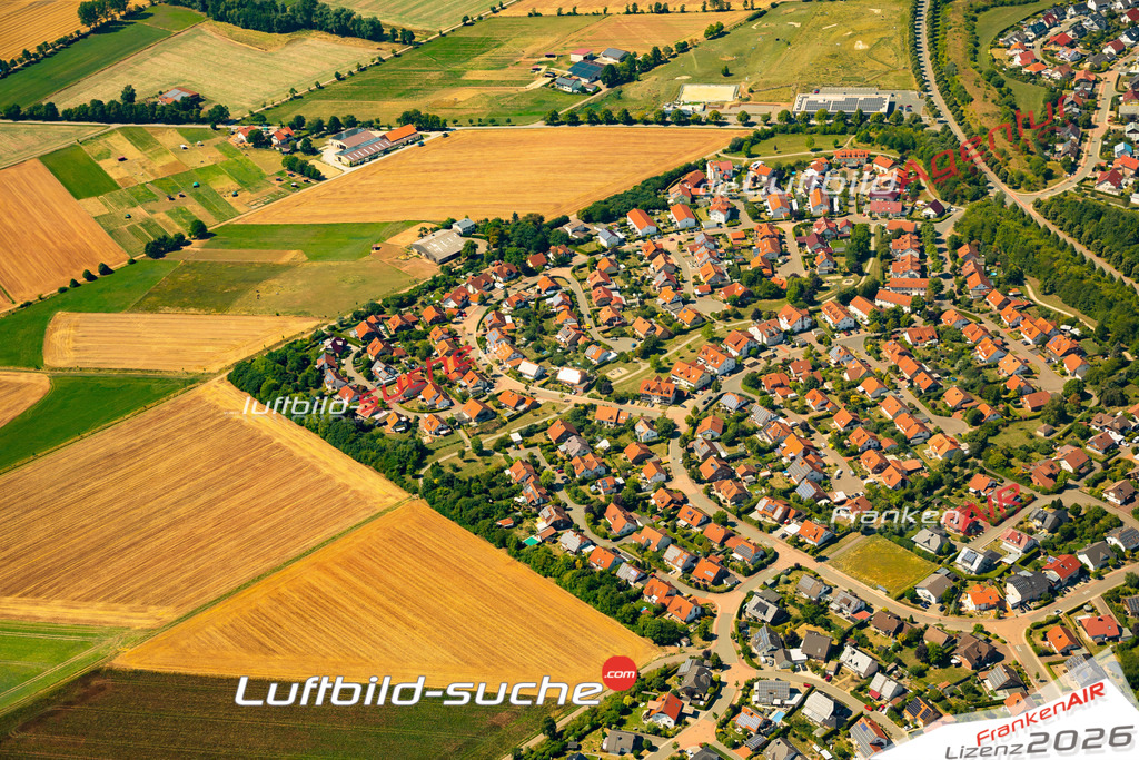 Die Luftaufnahme Neubaugebiet - Korbach wurde 2022 vom Flugzeug aus (keine Drohne) erstellt. Hohe Auflösung -für große Poster und Wandbilder geeignet - Garantiert!