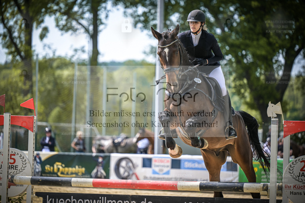 DOS_0274 | Entdecke hochwertige Reitturnierfotos von Foto Oger. Professionell, emotional und authentisch – jetzt Lieblingsmomente im Shop bestellen. - Realisiert mit Pictrs.com