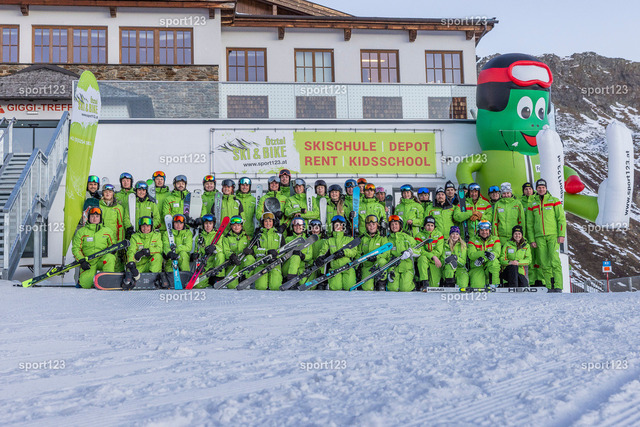 LE-251230-Skischule-Oetztal-3634 | sport123 - Realisiert mit Pictrs.com