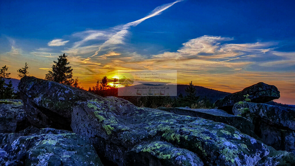 Sonnenuntergang auf der Platte im Fichtelgebirge | Impressionen rund um Hochfranken - Frankenwald - Fichtelgebirge - Realisiert mit Pictrs.com