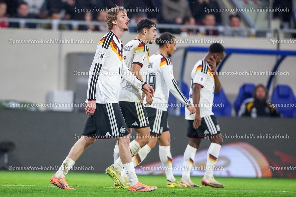 DFB14112501120 | 14.11.2025, Fußball, Länderspiel, WM-Qualifikation Europa, Deutschland - Luxemburg, Stade de Luxembourg (Croix de Gasperich, Luxemburg), 9. Spieltag, Saison 2025 2026: Torjubel nach dem Tor zum 2:0 durch Torschütze Nick Woltemade (GER #11)  zusammen mit   Regulations prohibit any use of photographs as image sequences and or quasi-video.