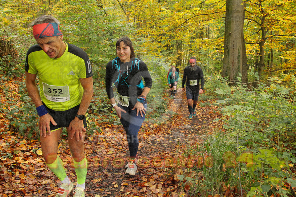 251026_1238_EV4_5473 | Sportfotografie im Rhein-Sieg Kreis, Köln, Bonn, NRW, Rheinland Pfalz, Hessen, etc. Unser Tätigkeitsfeld umfasst den Laufsport vom Volkslauf über den Marathon, Duathlon, Triathon bis zum Ultralauf wie Kölnpfad Ultra oder Schindertrail.