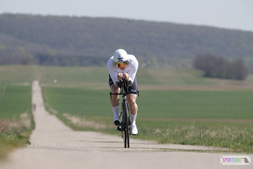 368A2798 | Neusiedlersee Radmarathon 2026@sportshot_your_pictrs #yourpictures#roadtowm2029 #nrm #neusiedlerseeradmarathon #neusiedlersee #neusiedlerseetourismus #burgenland #mörbisch #nrm26 #burgenlandtourismus #voglundco #poweredbyburgenlandtourismus #radsport #rad #marathon #ucigranfondo #visitburgenland #ucigranfondoworldseries