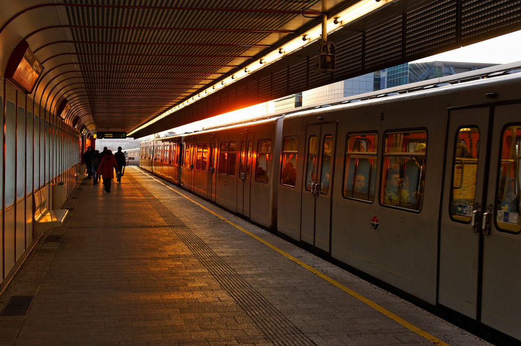 U-Bahn-Haltestelle | Wien, Austria - January 30, 2012: U-Bahn-Haltestelle. - Realisiert mit Pictrs.com