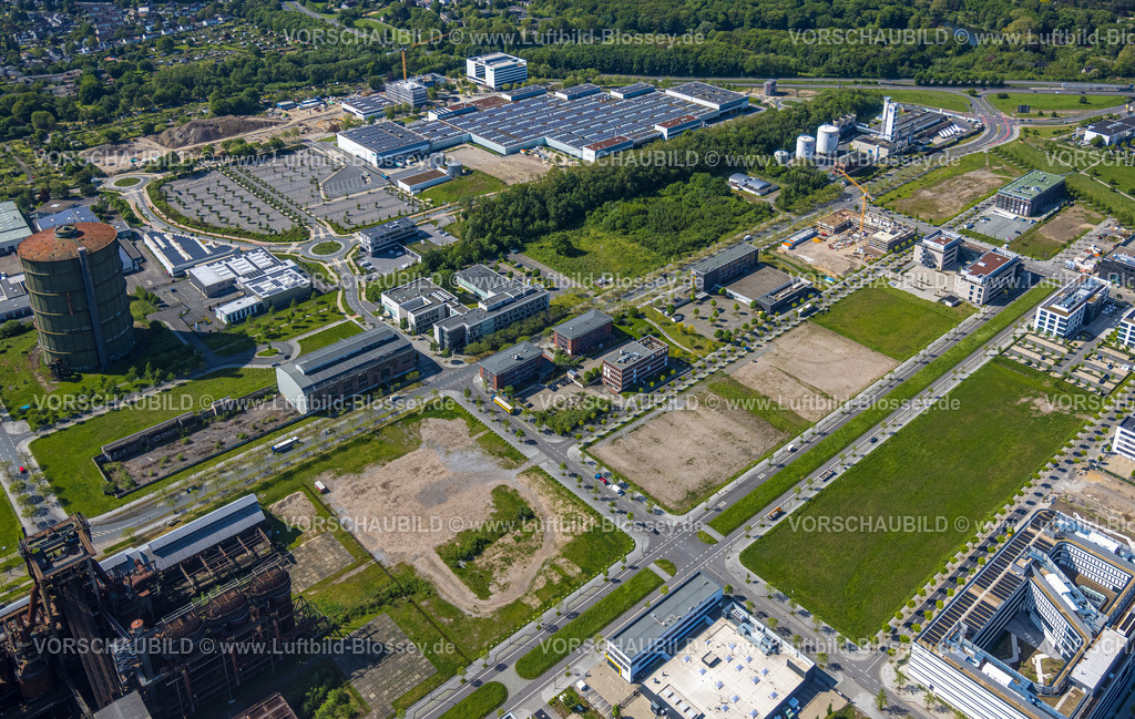 Dortmund230504272 | Luftbild, Technologiepark Gewerbegebiet Phoenix West, MST.factory, Konrad-Adenauer-Allee, Wilopark, Gasometer, Hörde, Dortmund, Ruhrgebiet, Nordrhein-Westfalen, Deutschland