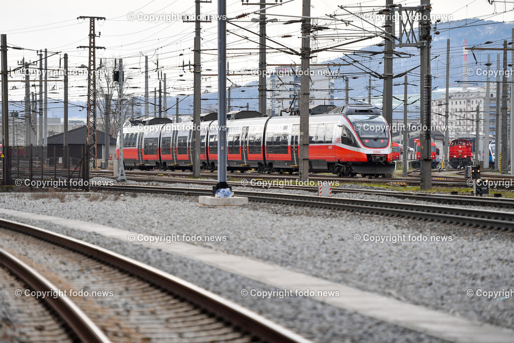 Baufortschritt Ausbau Weststrecke_ ÖBB_ 07.12.2022-22 | 07.12.2022, ÖBB Weststrecke , AUT, Besichtigung Ausbau Weststrecke 4 gleisig, im Bild OeBB Cityjet