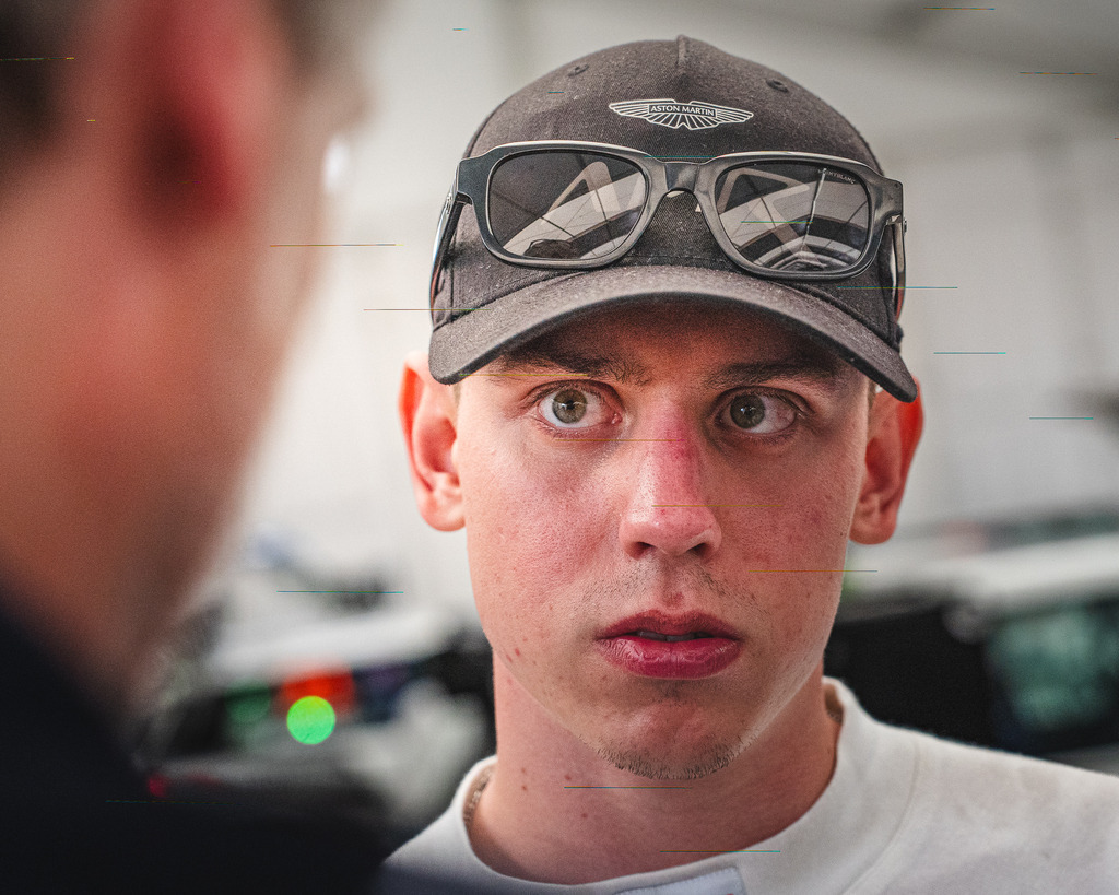 TXO05586 | Exklusive Motorsport-Fotografie aus Leipzig von TXO Media – für Rennfahrer, Teams & Sponsoren. Sausemuth liefert starke Bilder, die Emotion zeigen. Jetzt buchen & glänzen! - Realisiert mit Pictrs.com