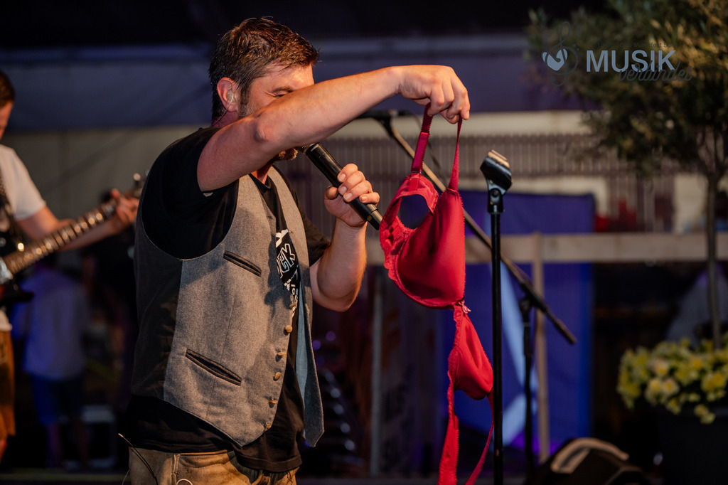 DSC_5244 | "Fussifoto.com – Ihr Ansprechpartner für hochwertige Fotografie! Entdecken Sie kreative Bilder und professionelle Dienstleistungen. Kontaktieren Sie uns für Ihre Projekte!"