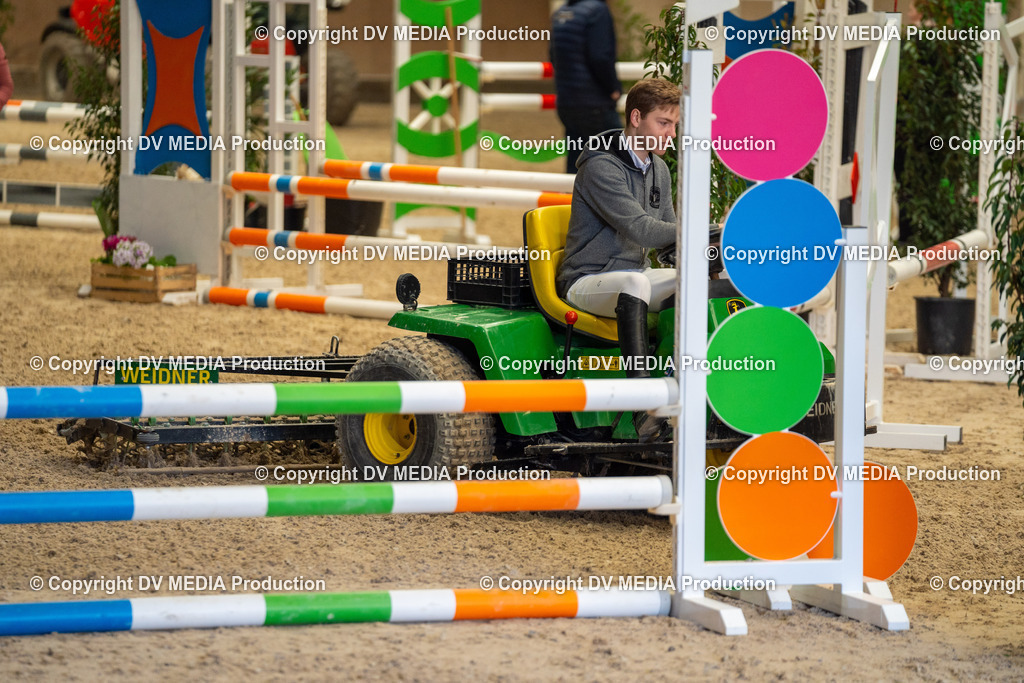 Springen Tag 3-439 | dv-media-shop - Realisiert mit Pictrs.com