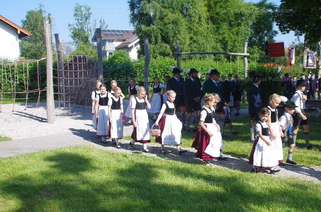 IMGP2859 | fotografiert von Axel PollmannLeonhardi Wallfahrt Benediktbeuern und Murnau, Fronleichnam, Fasching, Landschaft im Loisachtal und Benediktbeuern  - Realisiert mit Pictrs.com