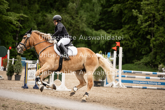 Bad_Meinberg_06184 | saradresslerfotografie - Realisiert mit Pictrs.com