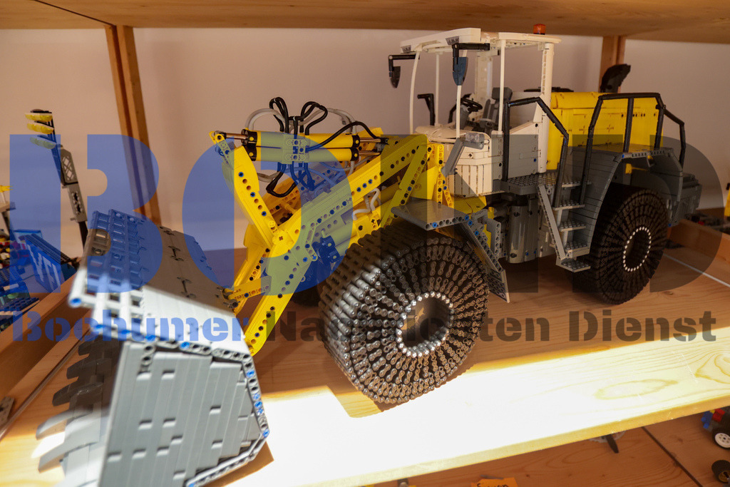  18.11.2023 - 
 | Sebastian Sendlak / Bochumer Nachrichtendienst (BOND) - Bunte Steine Bochum - Realisiert mit Pictrs.com