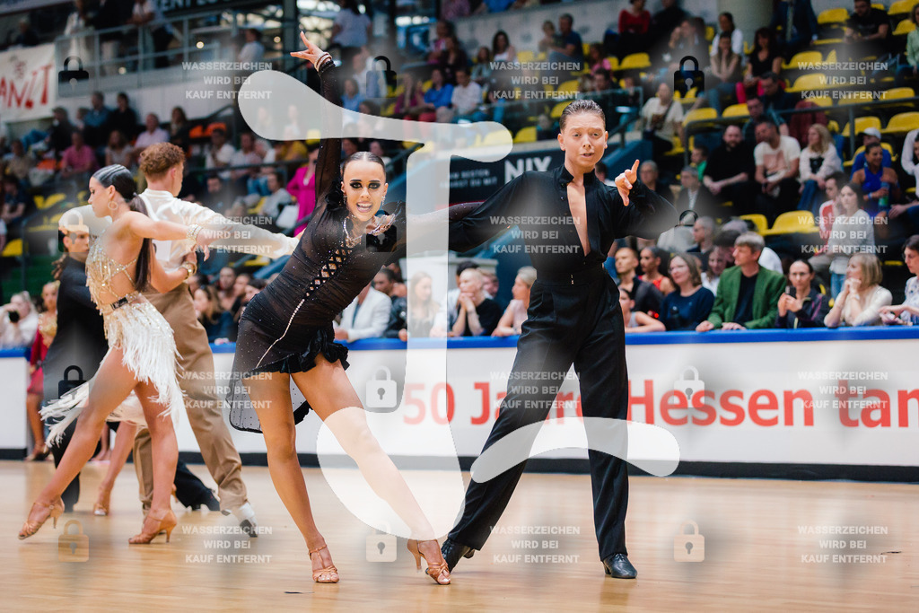 Hessen Tanzt WDSF Open Youth Latin 13th (14) Michael Bakscheev _ Julie Meck (Schwarz-Weiß-Club Pforzheim)-2025-05-17-0833 | Webshop for digital downloads and prints of dance sport, event & show photographer Julian Link - Realisiert mit Pictrs.com