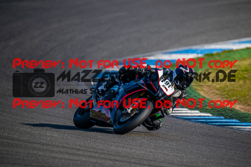 MaZZes_FotoMatrix_230410_1570 | ROT