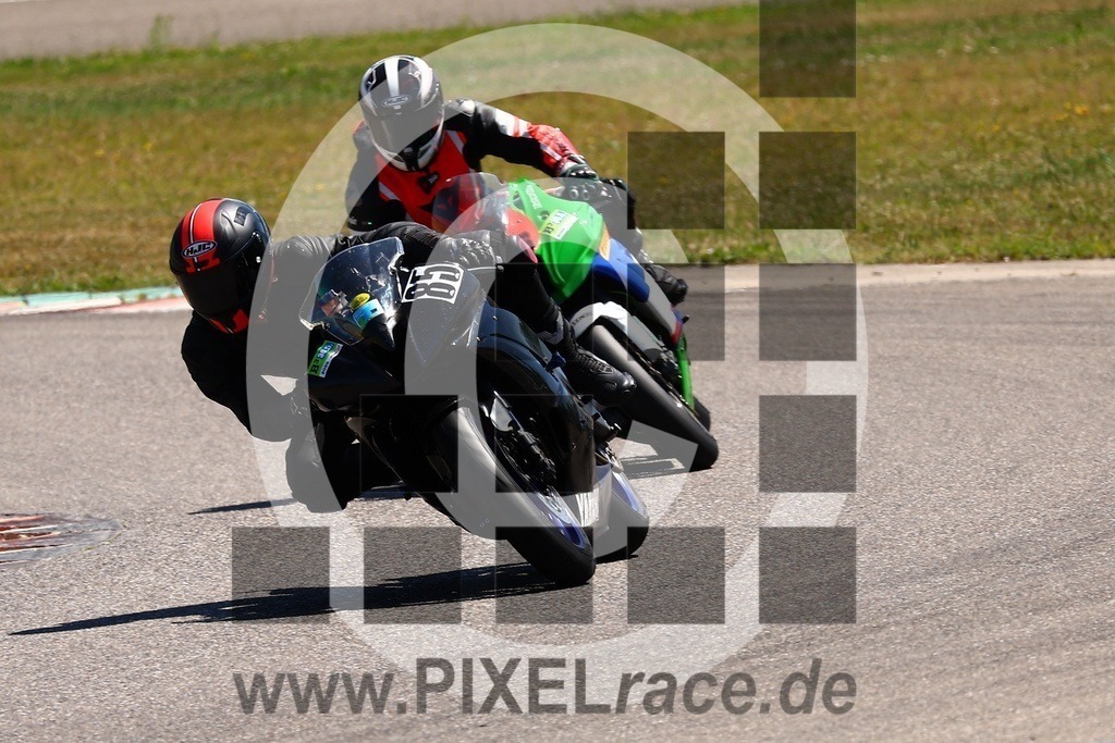 0085-20250530_01412 | Schöne Erinnerungen an spannende Momente - das festzuhalten ist unser Job. PIXELrace.de ist seit 2003 auf den Rennstrecken Europas unterwegs um die Action draußen beim Fahren und die wunderbare Stimmung imm Fahrerlager für euch einzufangen.