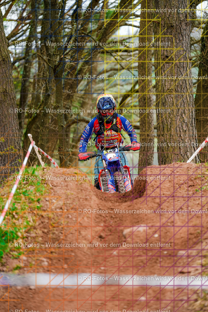 5 Lauf Mernes-1070 | Sportfotografie von RO-Fotos: Motorsport, Motocross, Enduro, Laufveranstaltungen und Triathlon. Professionelle Fotos von Sportlern und Events. - Realisiert mit Pictrs.com