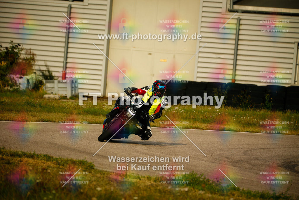 _MOT5077 | Hier findet Ihr Bilder von Touristenfahrten auf der Nürburgring Nordschleife oder von anderen Veranstaltungen die ich besucht habe. Viel Spass beim Durch Schauen 