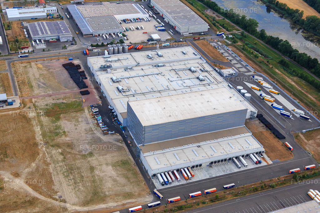 Luftbild: Pfälzer Erfrischungsgetränke GmbH in Wörth am Rhein im Bundesland Rheinland-Pfalz in Deutschland. Foto: IMG_083788.jpg vom 24.07.2015 durch Werner Riehm/FLY-FOTO.deMEG Gruppe - MEG Gruppe