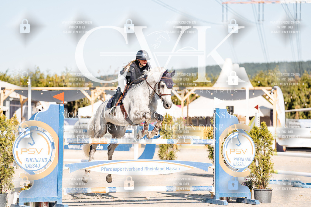 CK904458 | Turnierfotografie Pferdefotografie Trier Rheinland-Pfalz Pferdesport Reitsport Tierfotografie Sportfotografie Pferdevideo Pferdevideografie Equestrianvideography equestrianphotography  - Realisiert mit Pictrs.com
