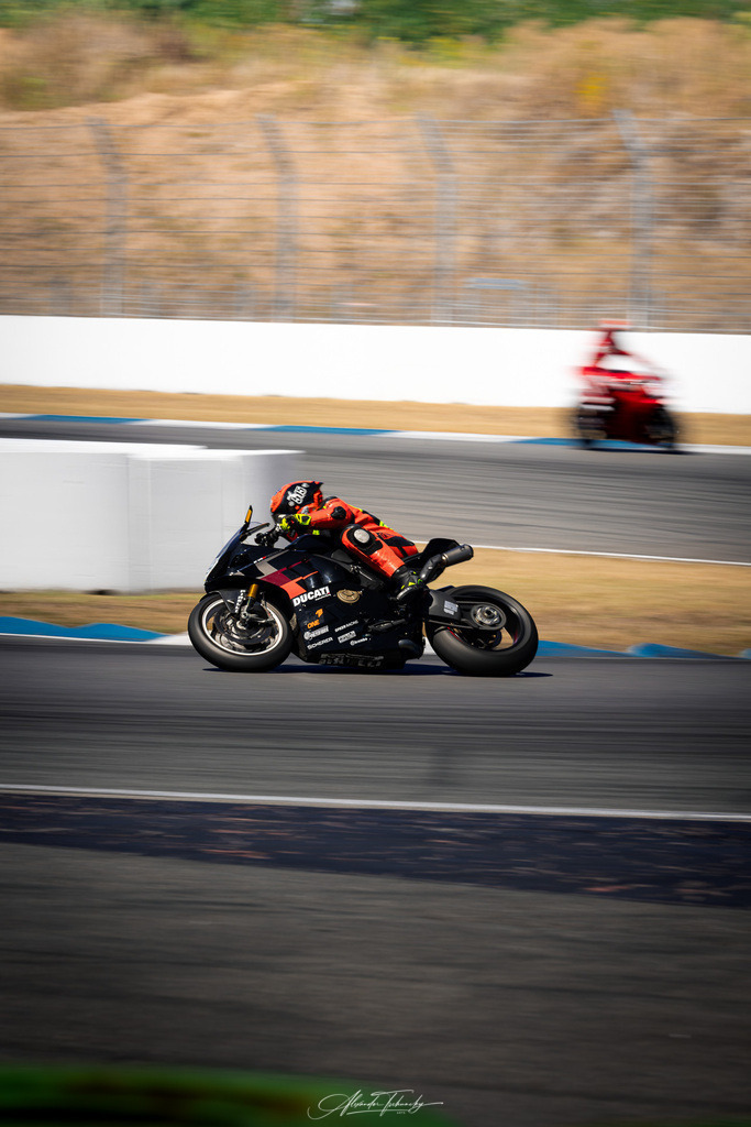 Ducati Trackday Hockenheimring 2026 | Entdecken Sie die faszinierende Welt von Alexander Tschuncky Arts: Kreative Fotografie, atemberaubende Automobilkunst und hochwertiger Bilderdruck. Lassen Sie sich inspirieren! - Realisiert mit Pictrs.com