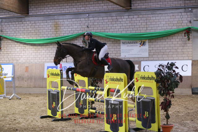 IMG_0902 | Turnierfotos kaufen im Webshop von Daniel Kuhl Photography – entdecke professionelle Reitsportfotos aus Turnieren & Events. Hochwertige Turnierbilder online bestellen & sichern. Jetzt Fotos von Reitsportturnieren kaufen!