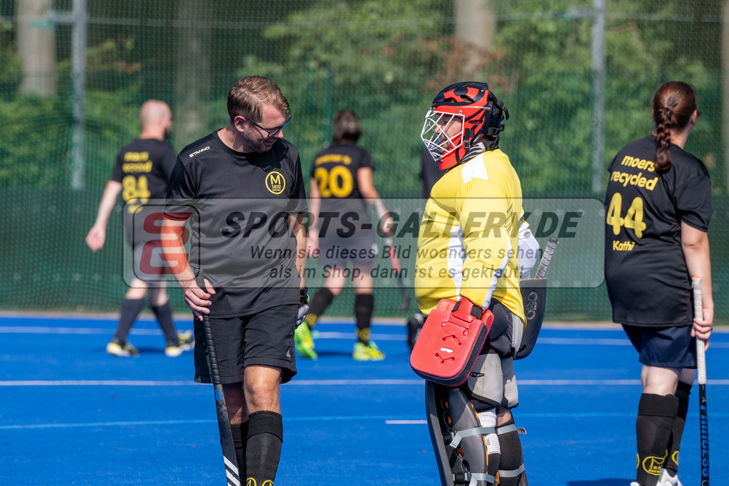 SFE_20240817_0003 | Krefeld, Deutschland, 17.08.2024:  European Cup for Recreational Hockey Players im KTHC Stadion Rot-Weiss Köln Tennis and Hockey Club am 17.08.2024 in Krefeld, Deutschland. (Foto von Stephan Fehrmann)Krefeld, Germany, 17.08.2024: European Cup for Recreational Hockey Players in KTHC Stadion Rot-Weiss Köln Tennis and Hockey Club at 17.08.2024 in Krefeld, Deutschland. (Foto from Stephan Fehrmann)