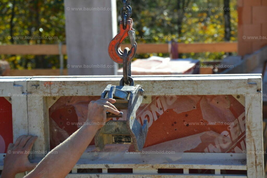 bib-lg04-betonarbeiten-0596 | Nach LV-Leistungsgruppen sortierte Detailfotos über den Bau eines Hauses. Alle Hausbau-Bilder direkt vom Urheber und Autor der Website Haus-Selber-Bauen.com