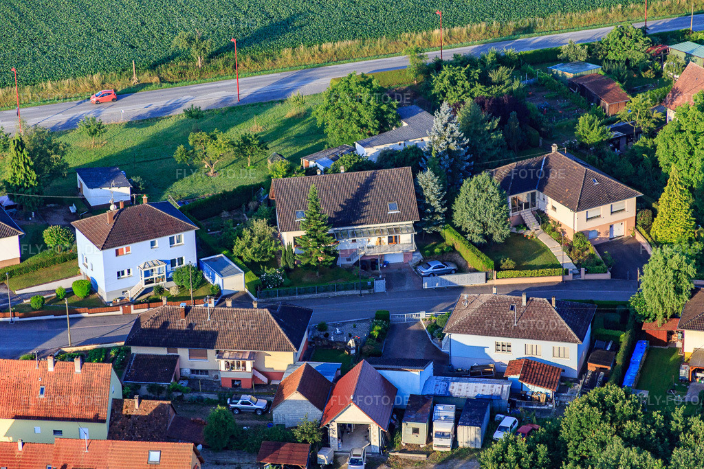 Luftbild: Rue du Moulin in Scheibenhard im Bundesland Bas-Rhin in Frankreich. – Foto: IMG_082879.jpg vom 26.06.2015 durch Werner Riehm/FLY-FOTO.de – Auflösung des Originals: 5472 x 3648 px