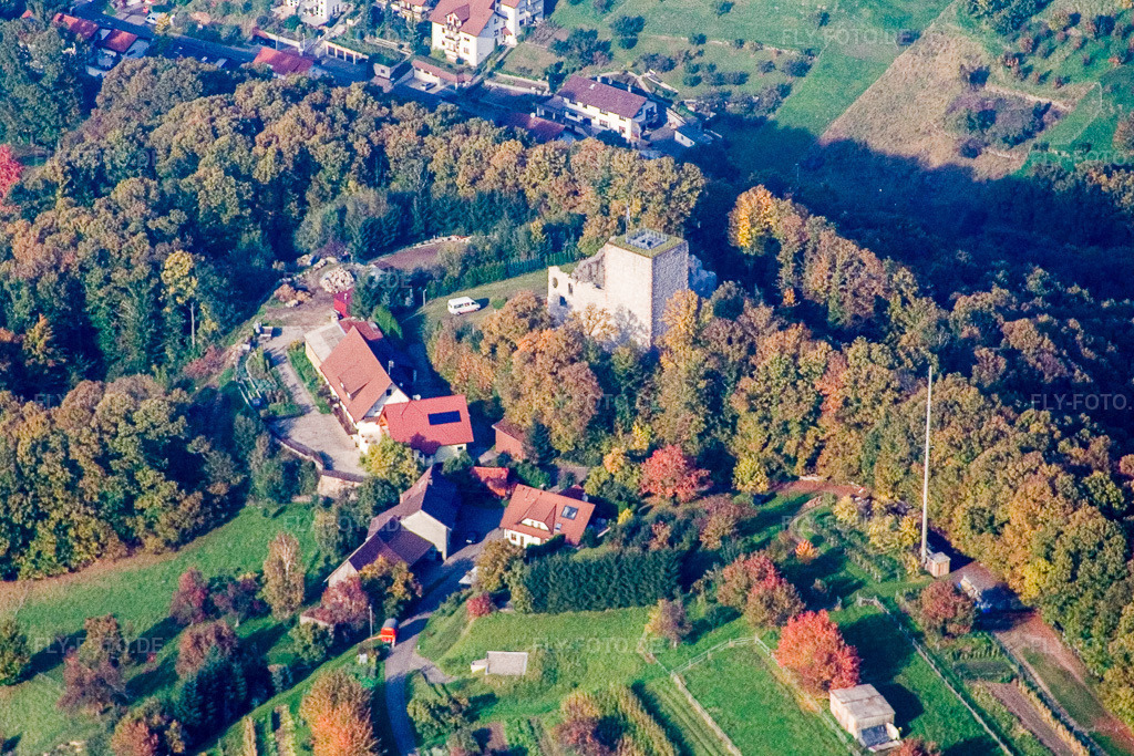Luftbild: Bauwerk des Aussichtsturmes im Ortsteil Matzenhöfe in Lauf im Bundesland Baden-Württemberg in Deutschland. Foto: IMG_13956.jpg vom 11.10.2008 durch Werner Riehm/FLY-FOTO.de