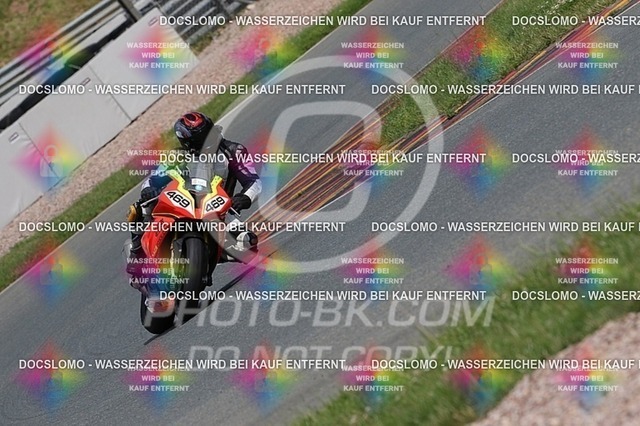 2016-07-01-PBK-5101 | Sportfotografie; SlowMotion; Video; Rennstrecke; Hafeneger; RSE; Speer; Trackday; Motorsportarena; Hockenheimring; Brno; Most; Barcelona; Valencia, Benny; Kaetzmer;