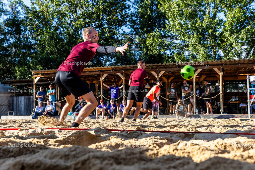 2025-200082273-Strandvölkerball-WM_1 |  23.08.2025; Berlin Foto: Gerold Rebsch - www.beachpics.de