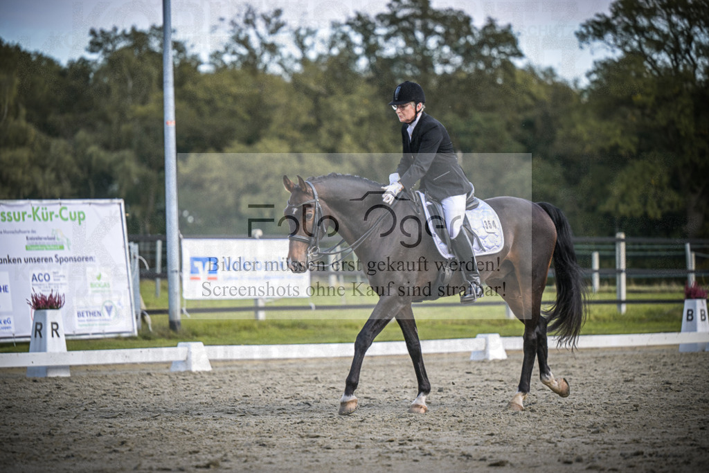 DOS_4125 | Entdecke hochwertige Reitturnierfotos von Foto Oger. Professionell, emotional und authentisch – jetzt Lieblingsmomente im Shop bestellen.Deutschlandweite Turnierfotografie. - Realisiert mit Pictrs.com