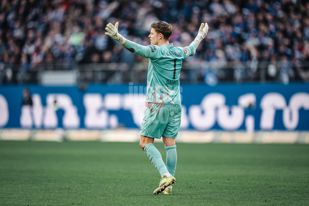 Fußball | Männer | Saison 2025/2026 | 1. Fußball-Bundesliga | 28. Spieltag | Hamburger SV vs. FC Augsburg | 04.04.2026 | Finn Dahmen (#1, FC Augsburg)