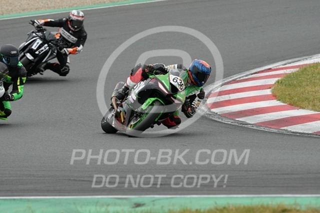 2024_05_18_PBK_33184 | Sportfotografie; SlowMotion; Video; Rennstrecke; Hafeneger; Speer; Racing; RSE; BMW; CBO; Trackday; Motorsportarena; Hockenheimring; Brno; Most; Barcelona; Valencia