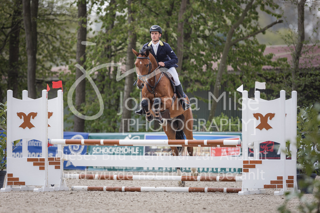 220426_Mühlen_SprPfA2-306 | Late Entry Mühlen
26.04.2022
02 Springpferde-A** 4-6j